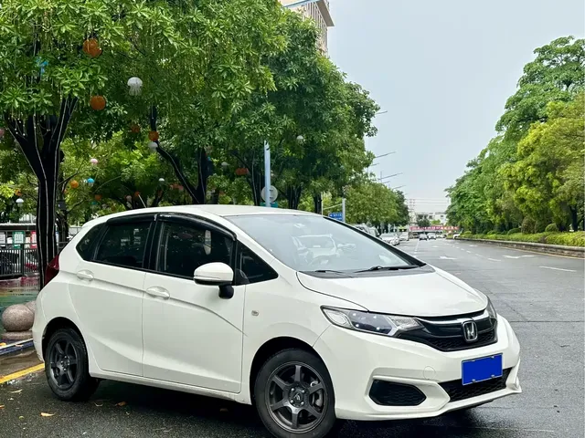 Honda Fit 2018 1.5L CVT Comfort Edition
