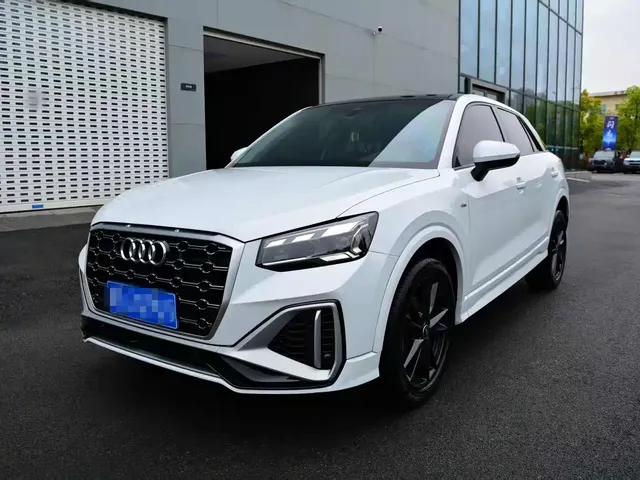 Audi Q2L 2022 35 TFSI Fashion Dynamic
