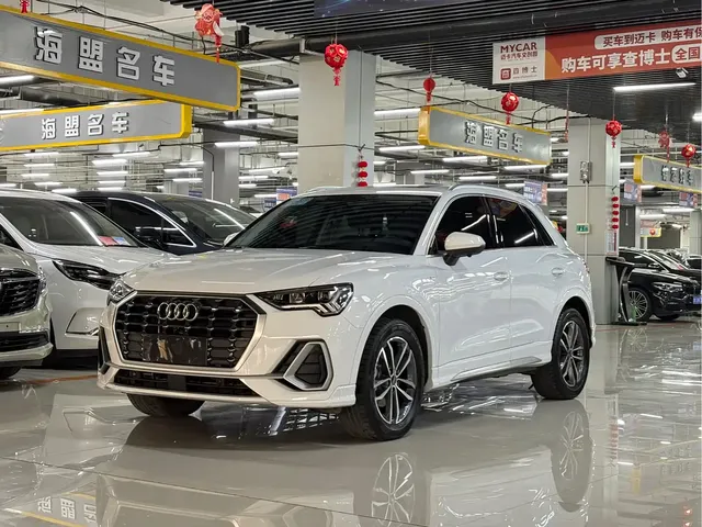 Audi Q3 2021 35 TFSI Progressive Sport
