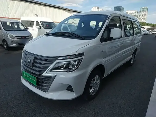 Dongfeng Fengxing Lingzhi New Energy 2025 420km EV City Transport 5-seater