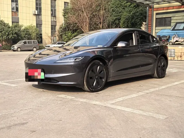 Tesla Model 3 2023 Rear-Wheel Drive