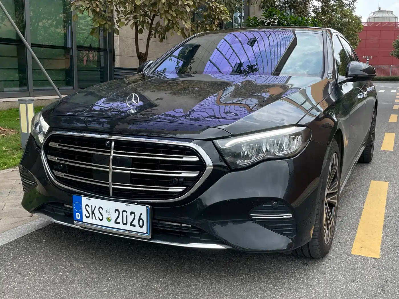 Mercedes-Benz E-Class 2025 E 300 L Luxury