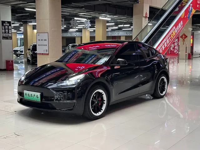 Tesla Model Y 2022 Facelift Long Range All-Wheel Drive Version