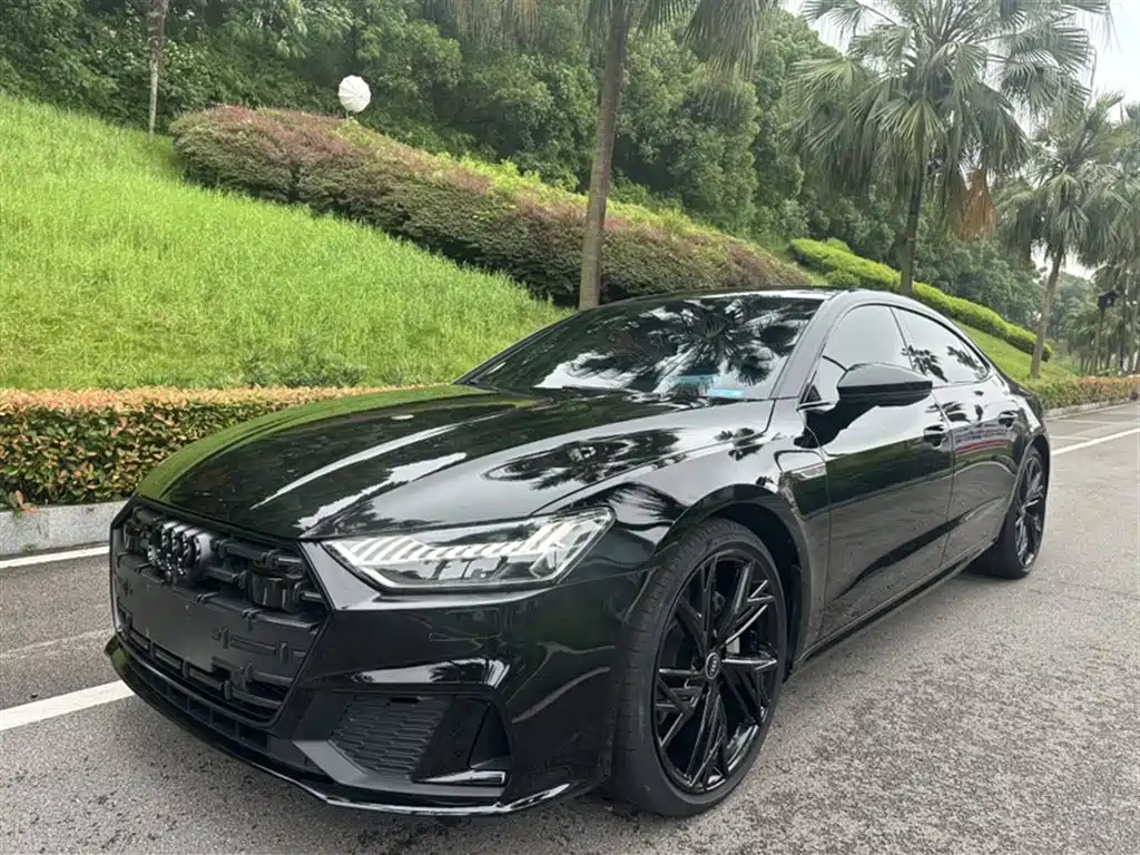 Audi A7L 2024 45 TFSI quattro S-line Black Warrior Edition