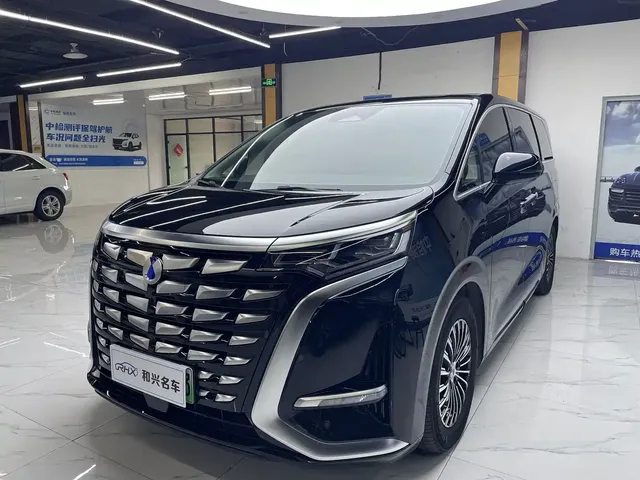 Denza D9 2024 DM-i 980 AWD Premium