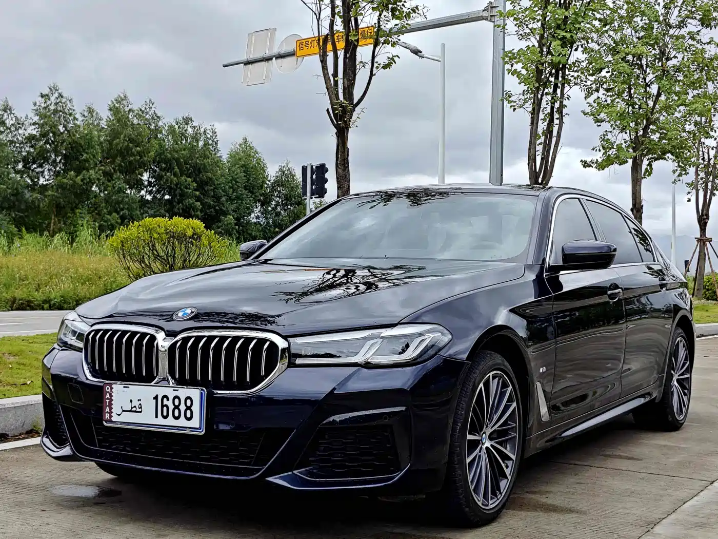 BMW 5 Series 2023 Facelift 530Li Leading M Sport Package