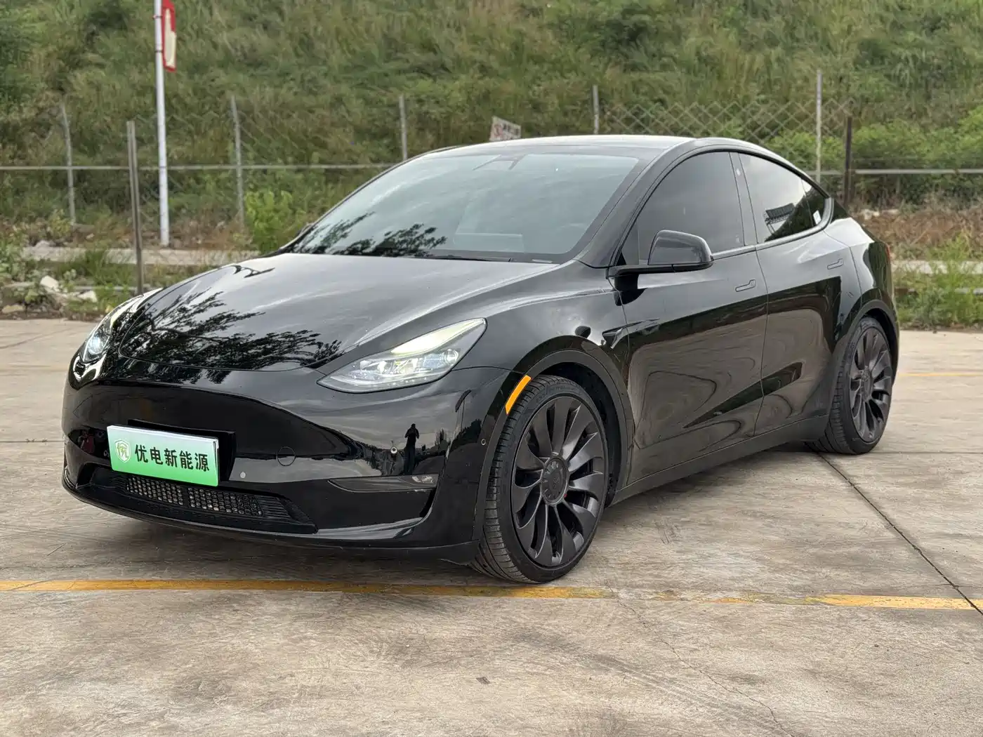 Tesla Model Y 2022 Performance High-Performance All-Wheel Drive Version