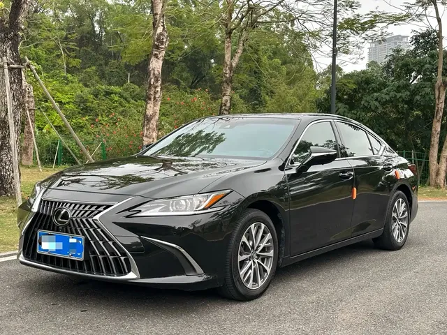 Lexus ES 2023 200 Excellence Edition
