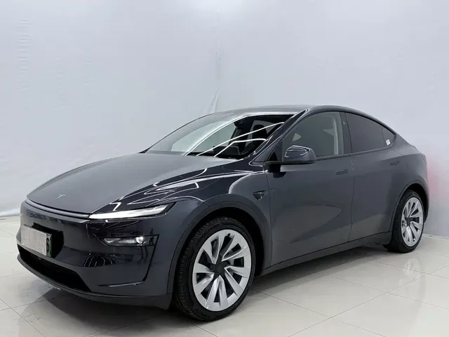 Tesla Model Y 2025 Rear-Wheel Drive