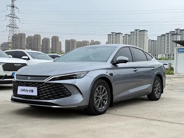 BYD Qin L 2025 DM-i Smart Drive Edition 80KM Leading