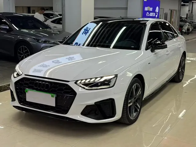 Audi A4L 2022 40 TFSI Luxury Dynamic