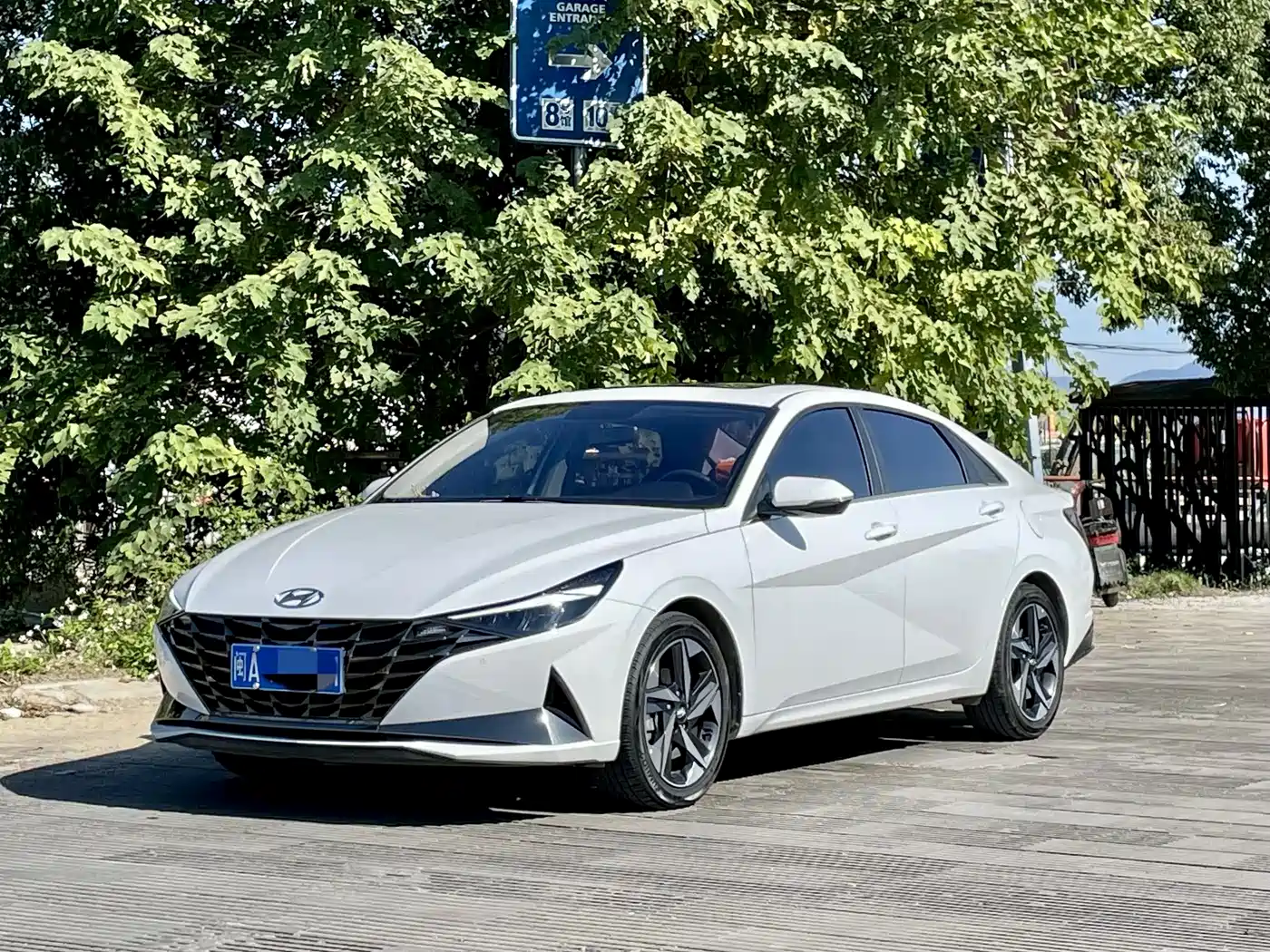 Hyundai Elantra 2021 1.5L CVT GLX Elite Edition