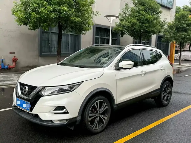 Nissan Qashqai 2021 2.0L CVT Luxury Version