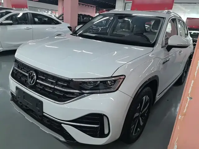Volkswagen Tayron GTE Plug-in Hybrid 2023 280TSI Luxury Plus Advanced Edition