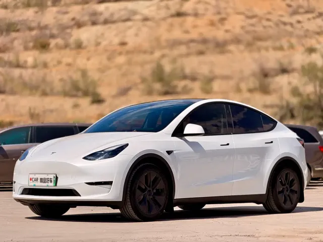 Tesla Model Y 2024 Long Range AWD