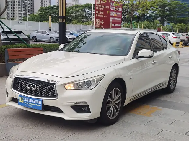 Infiniti Q50L 2018 2.0T Comfort (China VI)