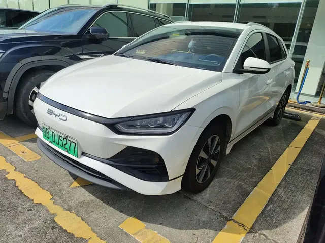BYD e2 2023 Luxury Model