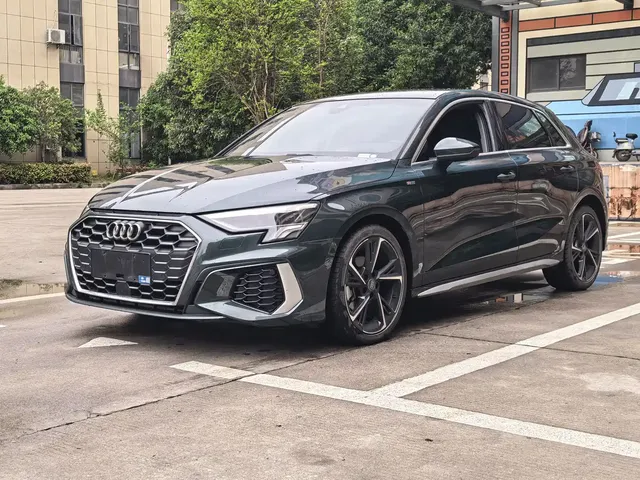 Audi A3 2021 Sportback 35 TFSI Fashion Sport