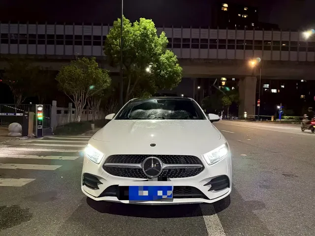 Mercedes-Benz A-Class 2021 A 200 L Sport Sedan Fashion Edition