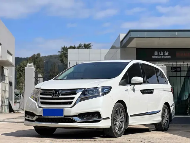 Honda Elysion 2019 2.0L Hybrid Luxury Edition