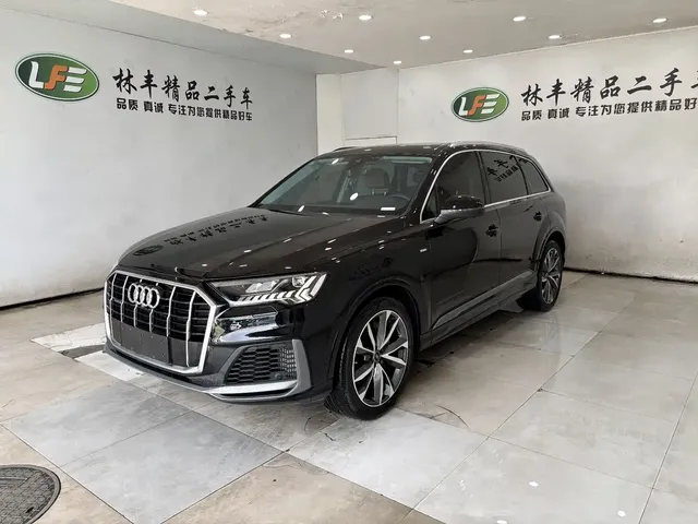 Audi Q7 2023 55 TFSI quattro S line Sport