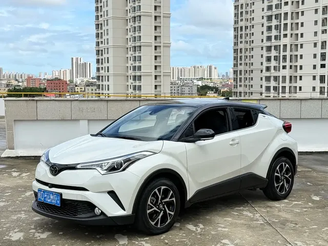 Toyota C-HR 2020 Model 2.0L Leading