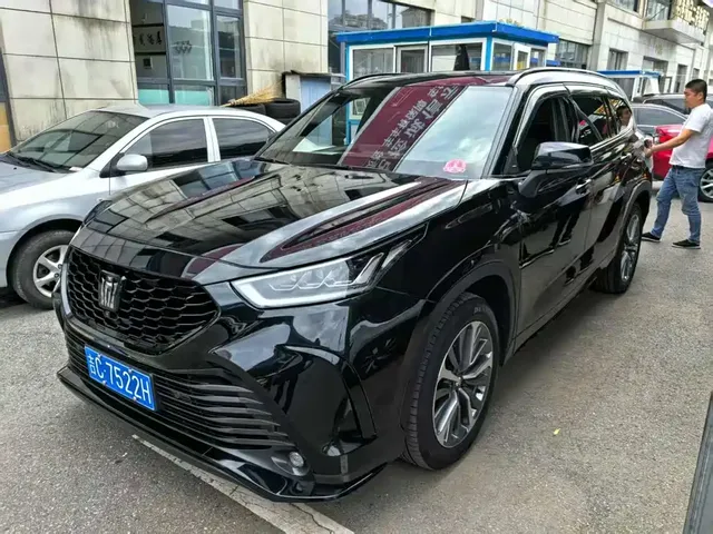 Toyota Crown Kluger 2026 Model 2.5L HEV 4WD Premium Edition