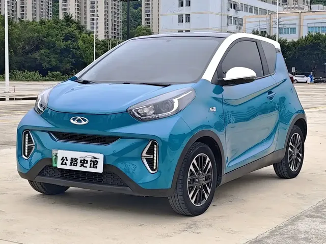 QQ New Energy Little Ant 2022 Facelift Sweet Edition Light Sugar LFP 30.7kWh 30kW 301km