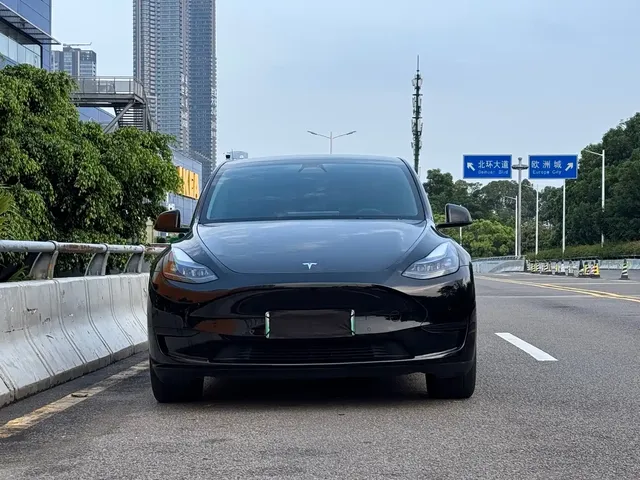 Tesla Model Y 2022 Facelift Rear-Wheel Drive Version
