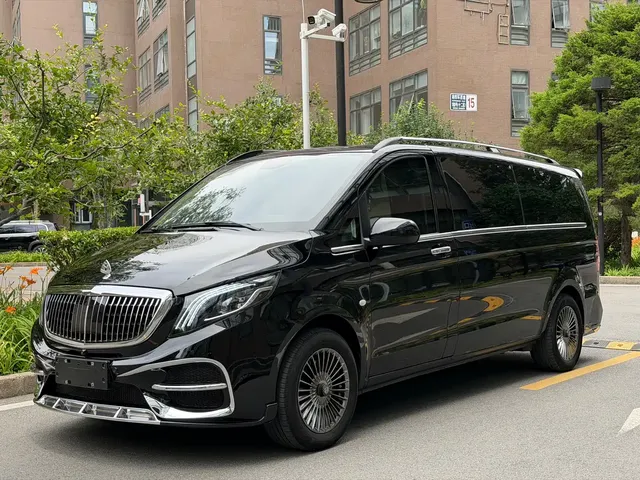 Mercedes-Benz Vito 2023 2.0T Elite 7-Seater