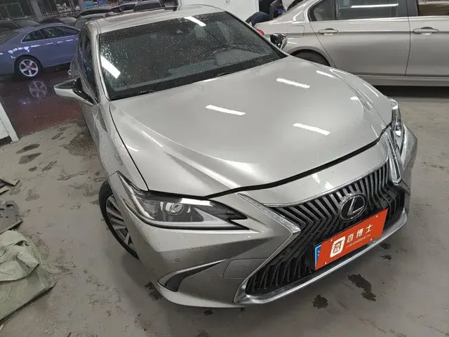 Lexus ES 2020 200 Excellence
