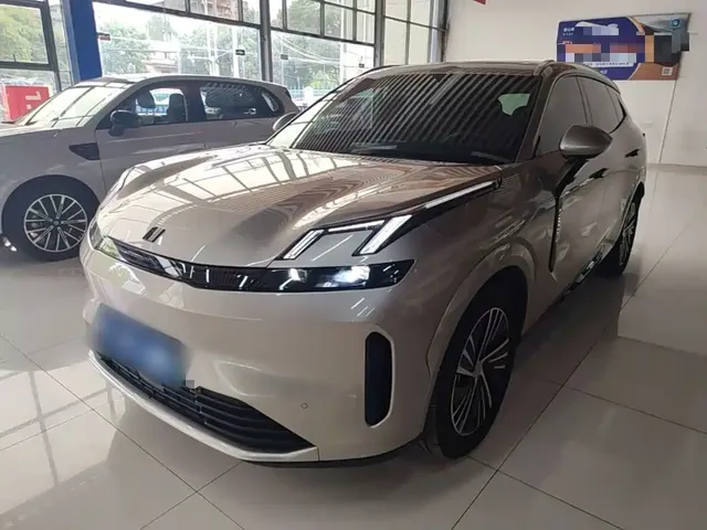 Lynk & Co 08 EM-P 2023 245km Ultra Long Range Halo