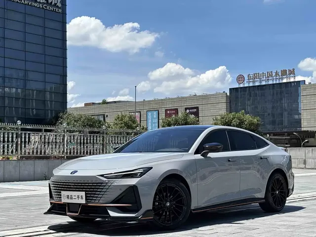 Changan UNI-V 2023 1.5T Sport Edition