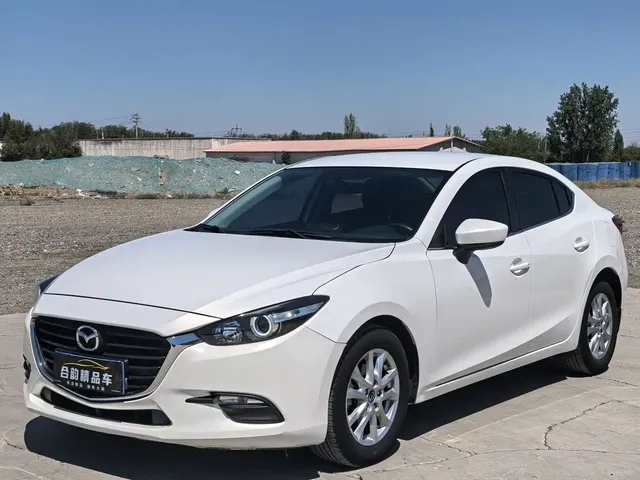 Mazda 3 Axela 2019 Cloud Control Sedan 1.5L Auto Comfort (China V)