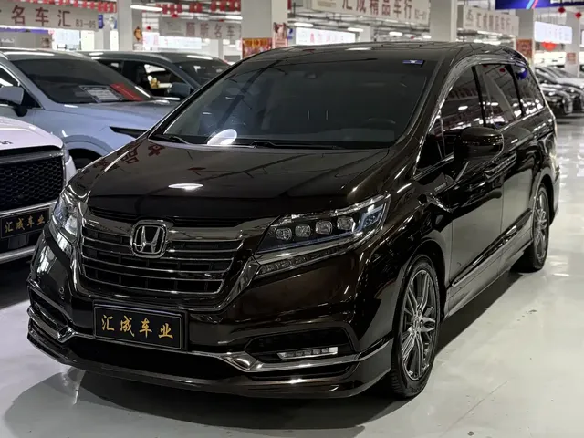 Honda Elysion 2019 2.0L Hybrid Luxury Edition