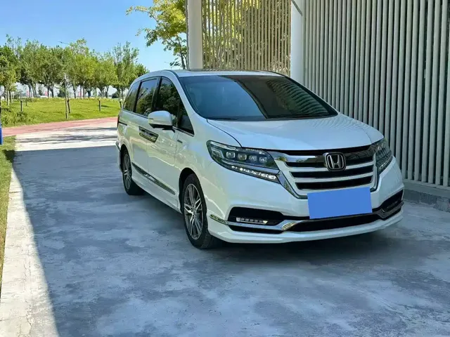 Honda Elysion 2019 2.0L Hybrid Luxury Edition
