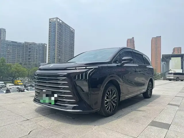 Dongfeng Fengxing Starlight V9 2026 Beyond Joy Series 200km Comfort