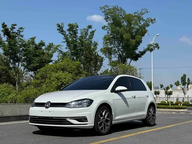 Volkswagen Golf 2018 230TSI Automatic Luxury