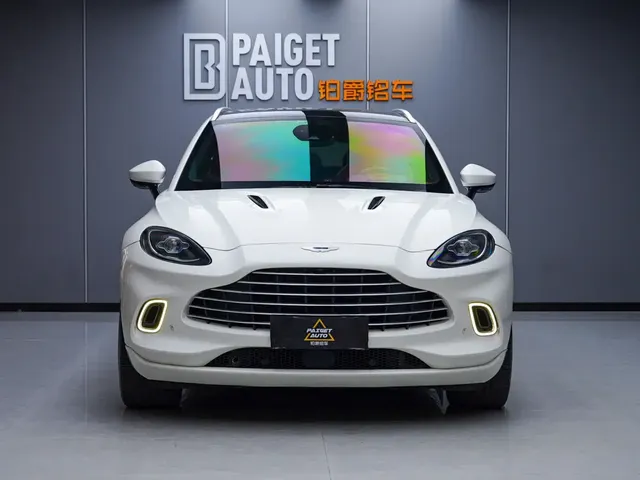 Aston Martin DBX 2020 4.0T V8