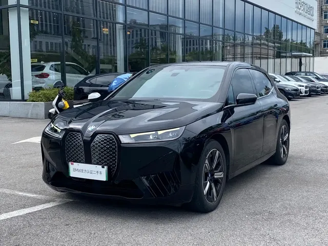 BMW iX 2022 xDrive40