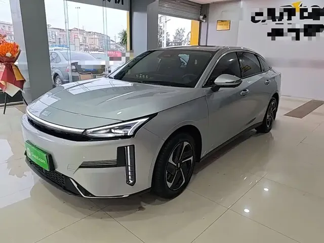 Geely Galaxy L6 2025 EM-i 140km Explorer+ Edition