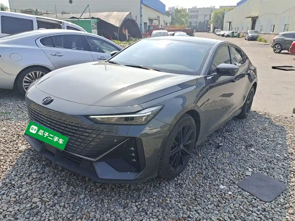Changan UNI-V 2022 2.0T Speed Leader Edition