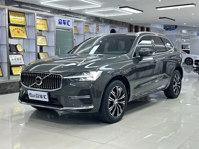Volvo XC60 2022 B5 AWD Inscription
