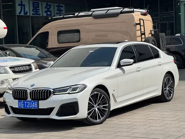 BMW 5 Series 2022 Facelift 530Li Leading M Sport Package