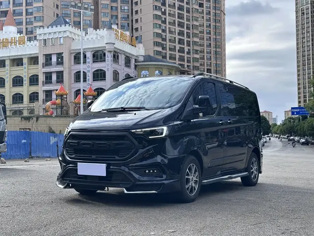 Ford Tourneo 2023 Model 2.0T Auto Premium Edition