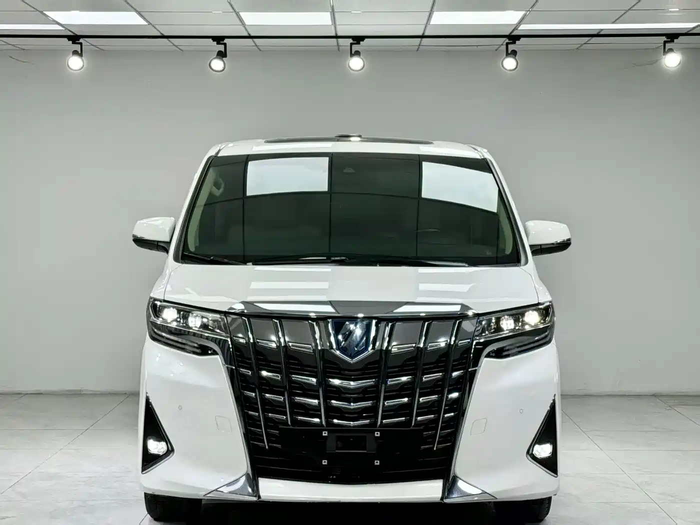 Toyota Alphard 2020 Hybrid 2.5L Premium Edition