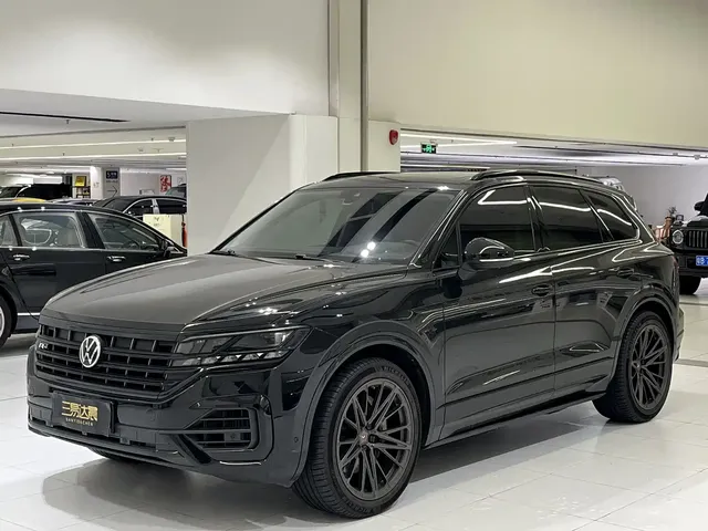 Volkswagen Touareg 2021 3.0TSI R-Line Classic Sport Package