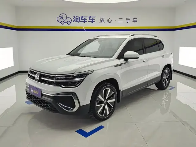 Volkswagen Tharu 2023 300TSI 2WD Bright Moon Edition