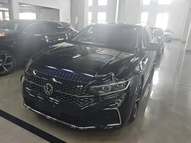Volkswagen Passat 2024 380TSI Starlight Luxury Edition