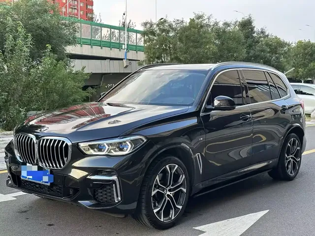BMW X5 2023 xDrive 30Li Premium M Sport Package